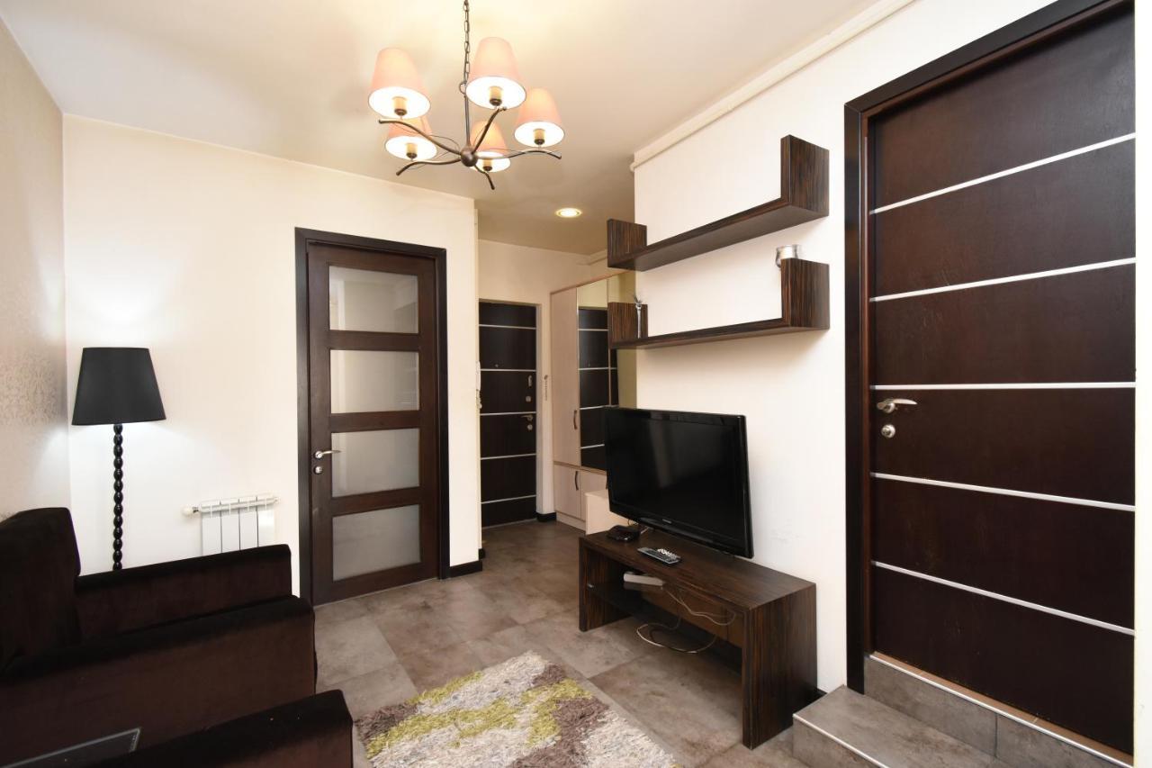 Galaxy Inn Luxury Hostel In Center Єреван Екстер'єр фото