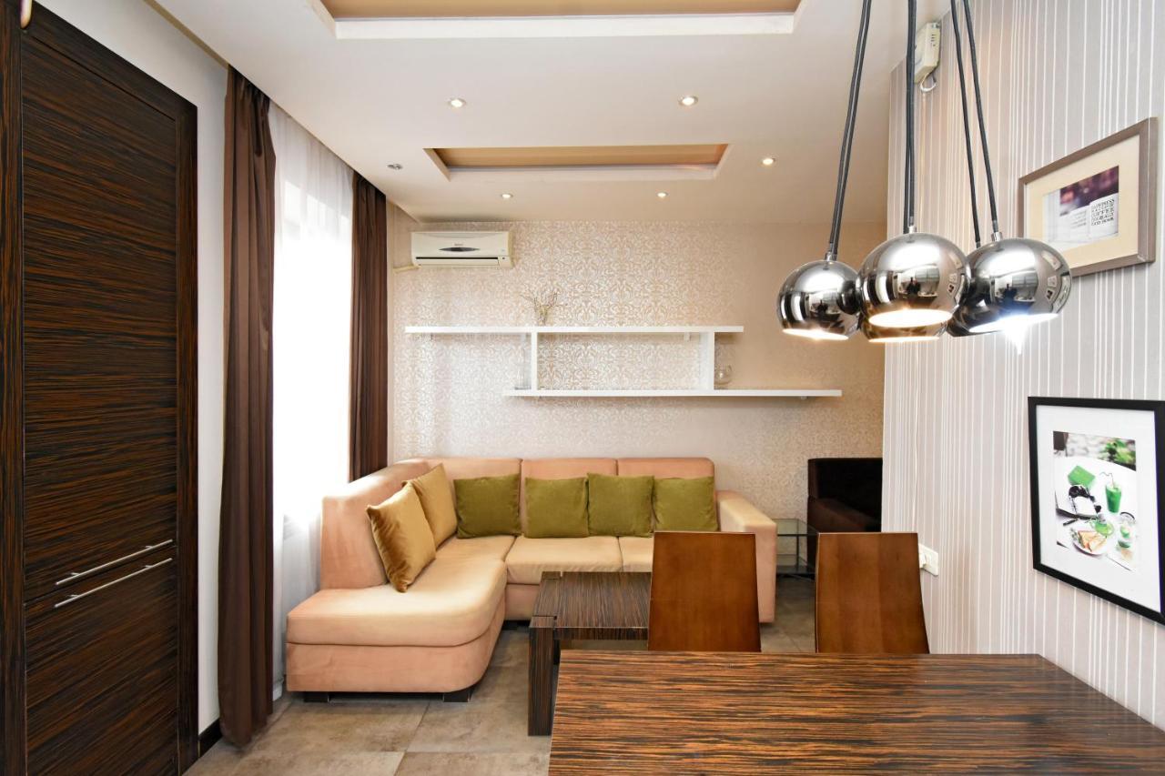 Galaxy Inn Luxury Hostel In Center Єреван Екстер'єр фото