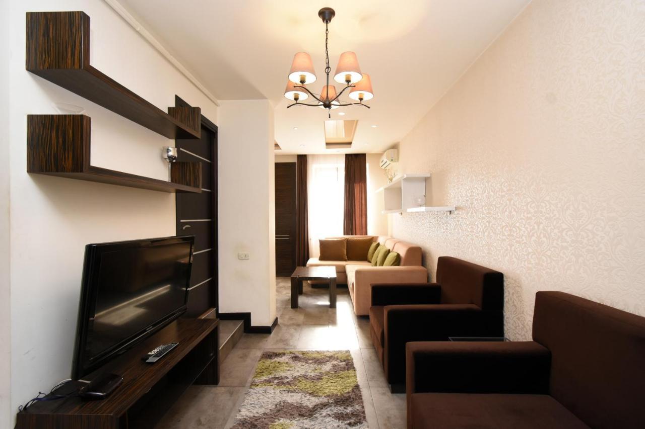Galaxy Inn Luxury Hostel In Center Єреван Екстер'єр фото